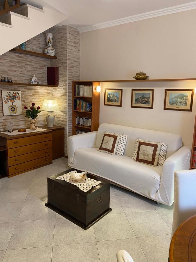 Residenza Antico Borgo Del Pozzo Aparthotel Tramonti Bagian luar foto