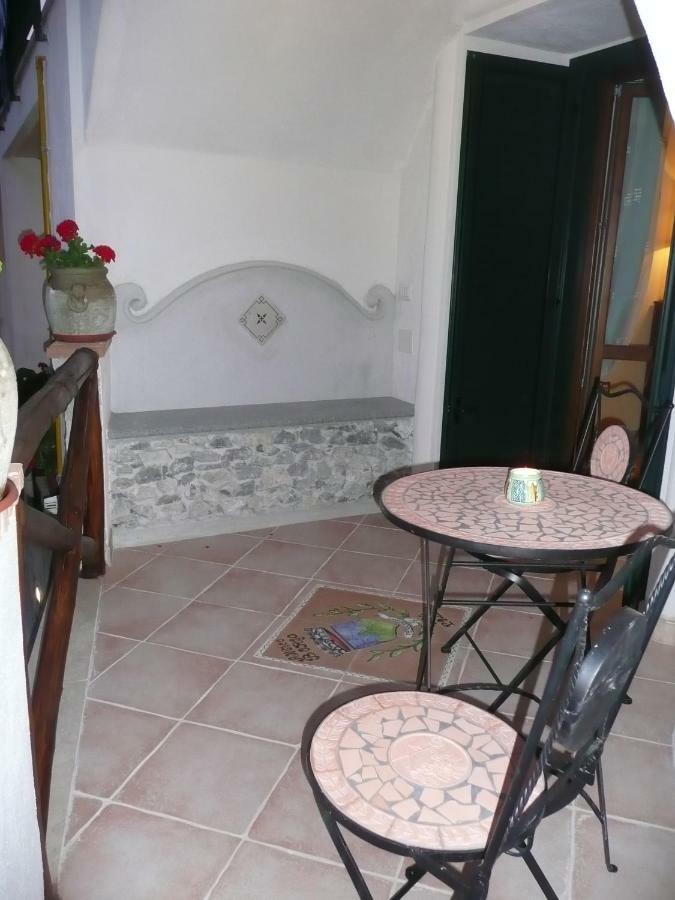 Residenza Antico Borgo Del Pozzo Aparthotel Tramonti Bagian luar foto