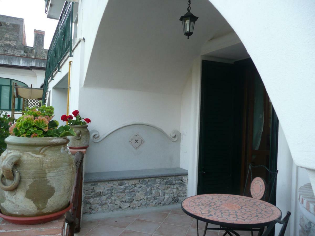 Residenza Antico Borgo Del Pozzo Aparthotel Tramonti Bagian luar foto